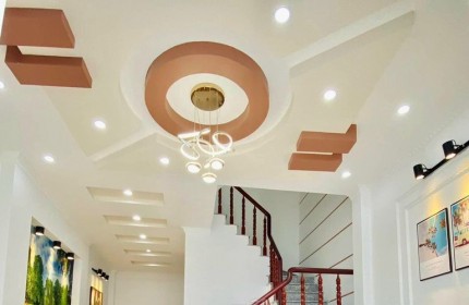 Bán nhà đường Hoàng Diệu 2-Thủ Đức, 61.4m2, 1 tỷ 180 triệu, sổ hồng riêng, gần trường ĐH Ngân Hàng